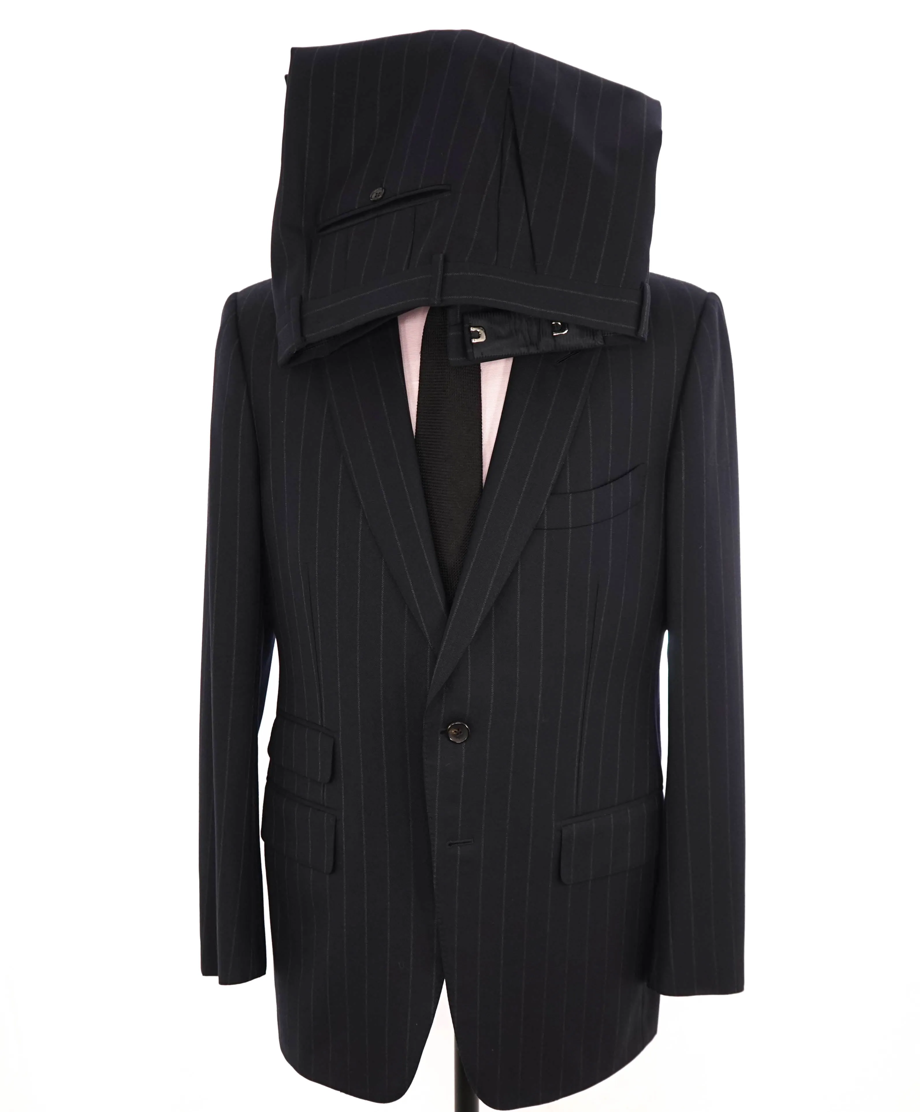 $5,970 TOM FORD - 2-Piece "BASIC BASE V Nuova" Blue Chalk Stripe Suit - 44R (54EU)