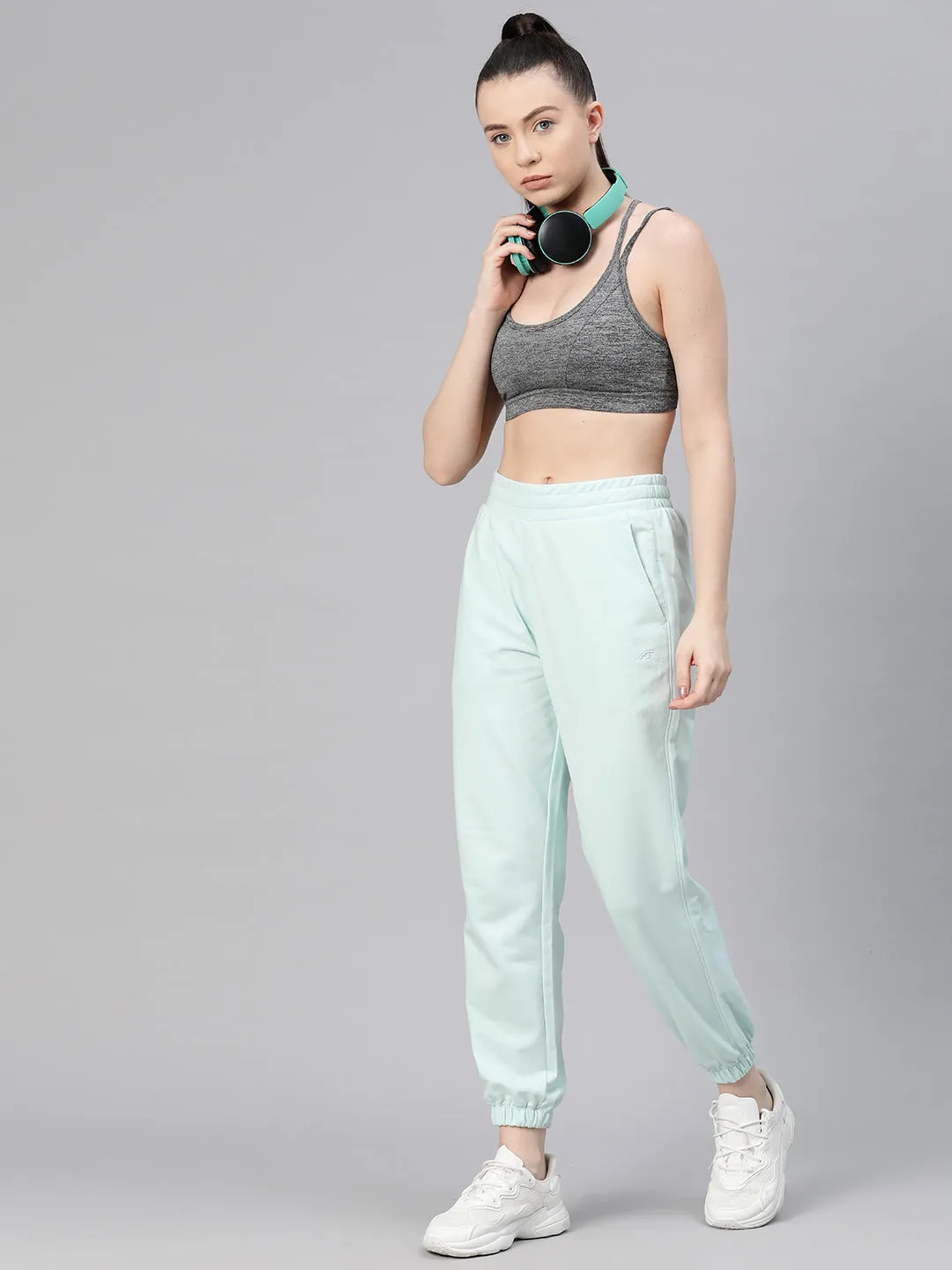Alcis Women Solid Regular-Fit Joggers
