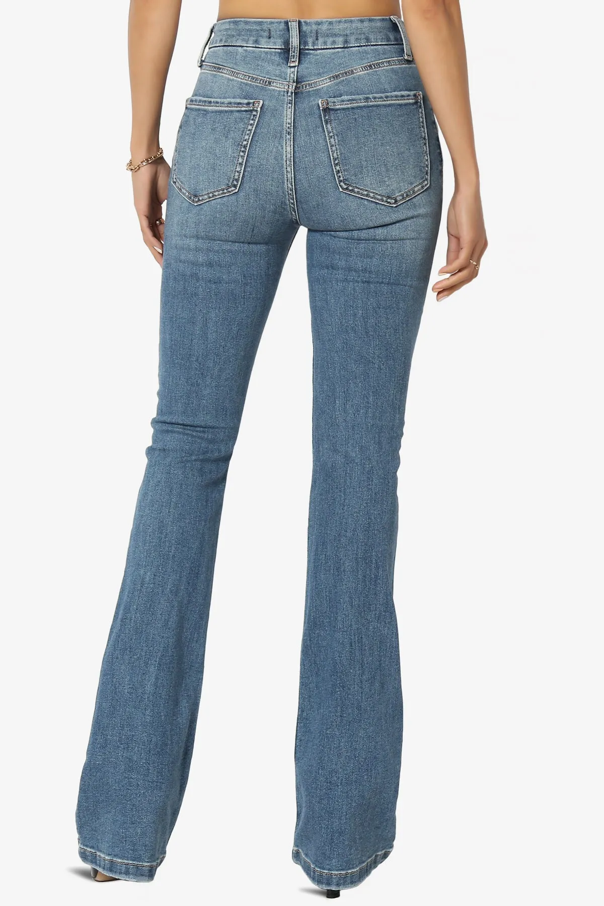 Aliyah Super High Rise Flare Jeans in LIVLY