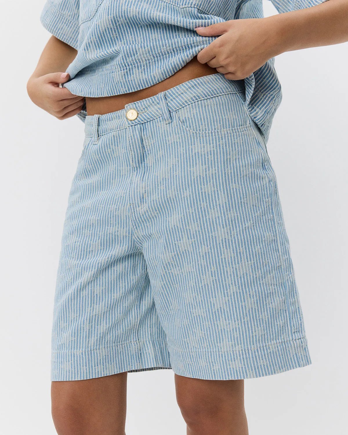 CLEOSW SHORTS - Light blue