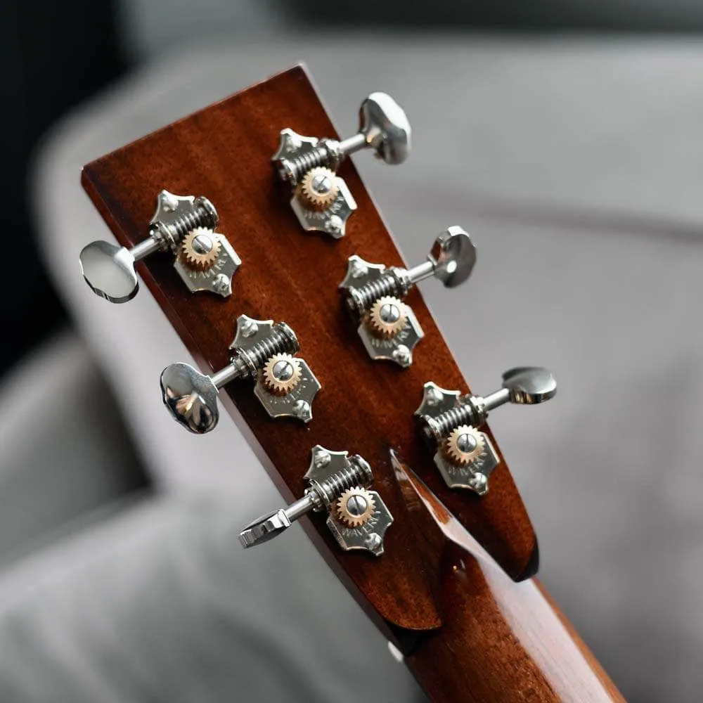 Collings OM2H T with Old Growth Sitka Spruce Top