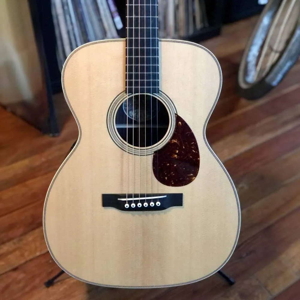 Collings OM2H T with Old Growth Sitka Spruce Top