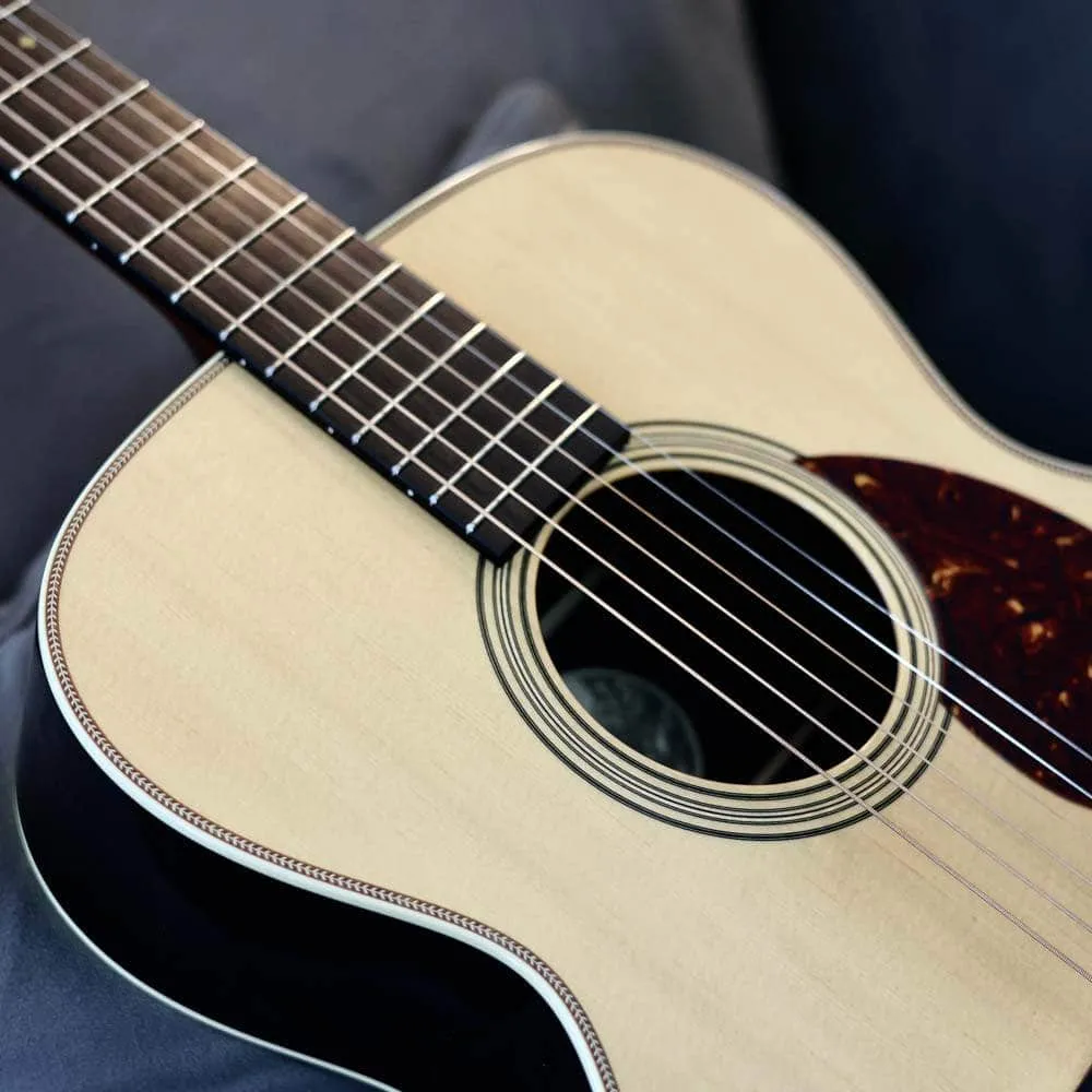 Collings OM2H T with Old Growth Sitka Spruce Top