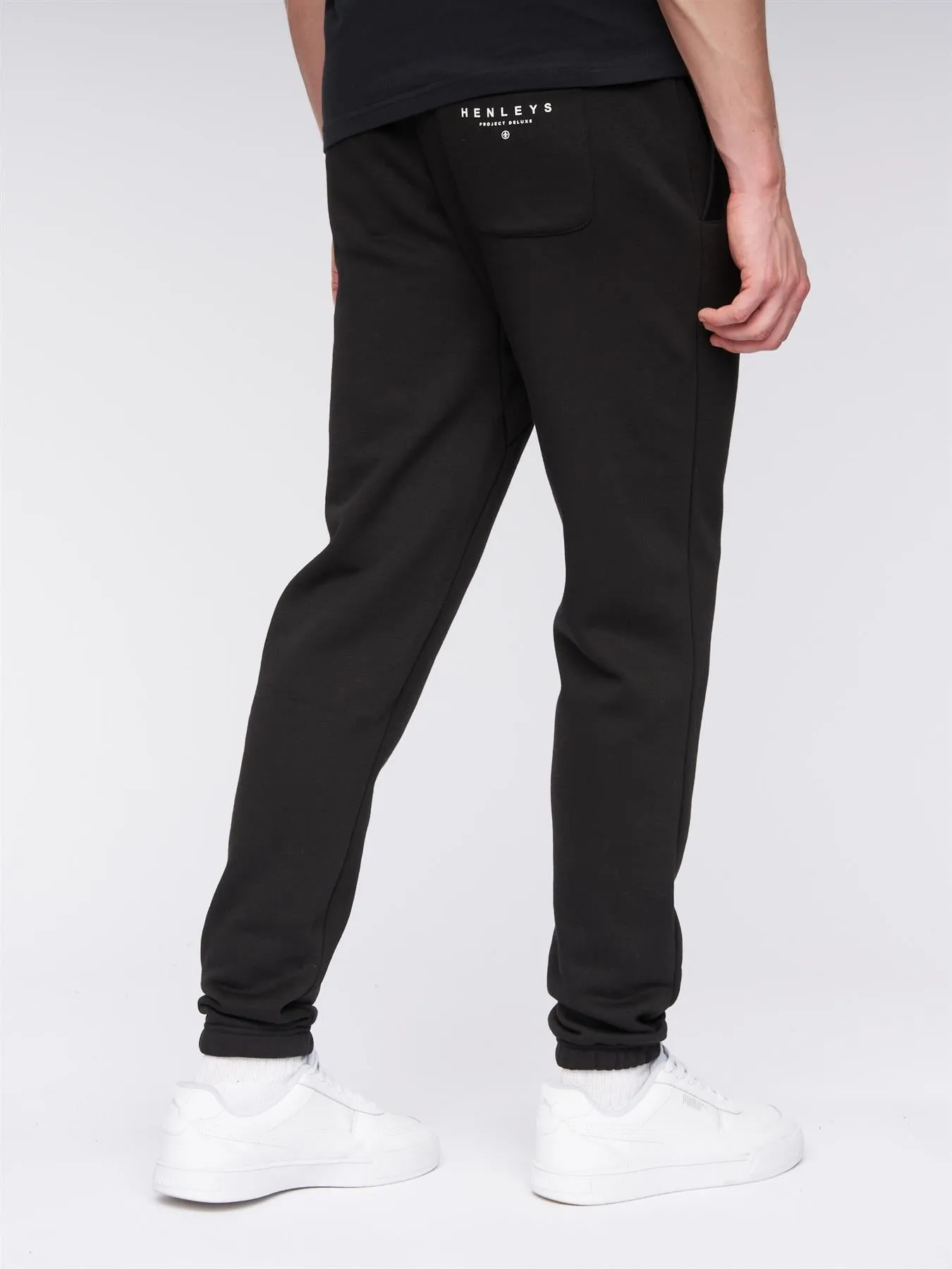 Curveball Joggers Black
