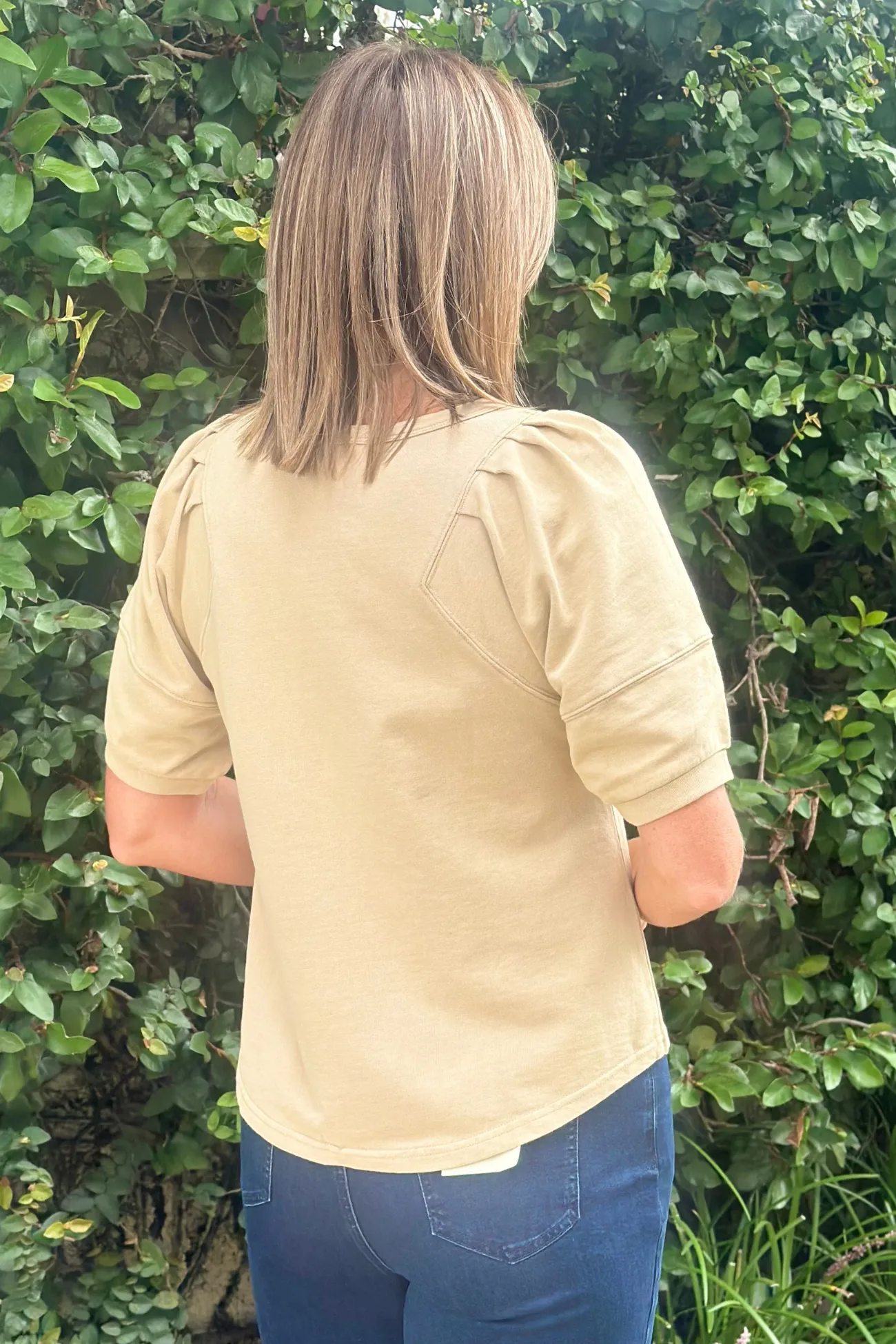 Daily Grind Solid Puff Sleeve Top