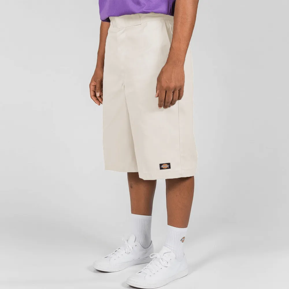 DICKIES - 42283 13 INCH LOOSE FIT MULTI POCKET WORK SHORT - BONE