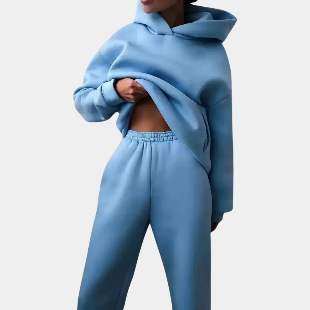 Fashionable Two-Piece Women's Tracksuit for Active Wear