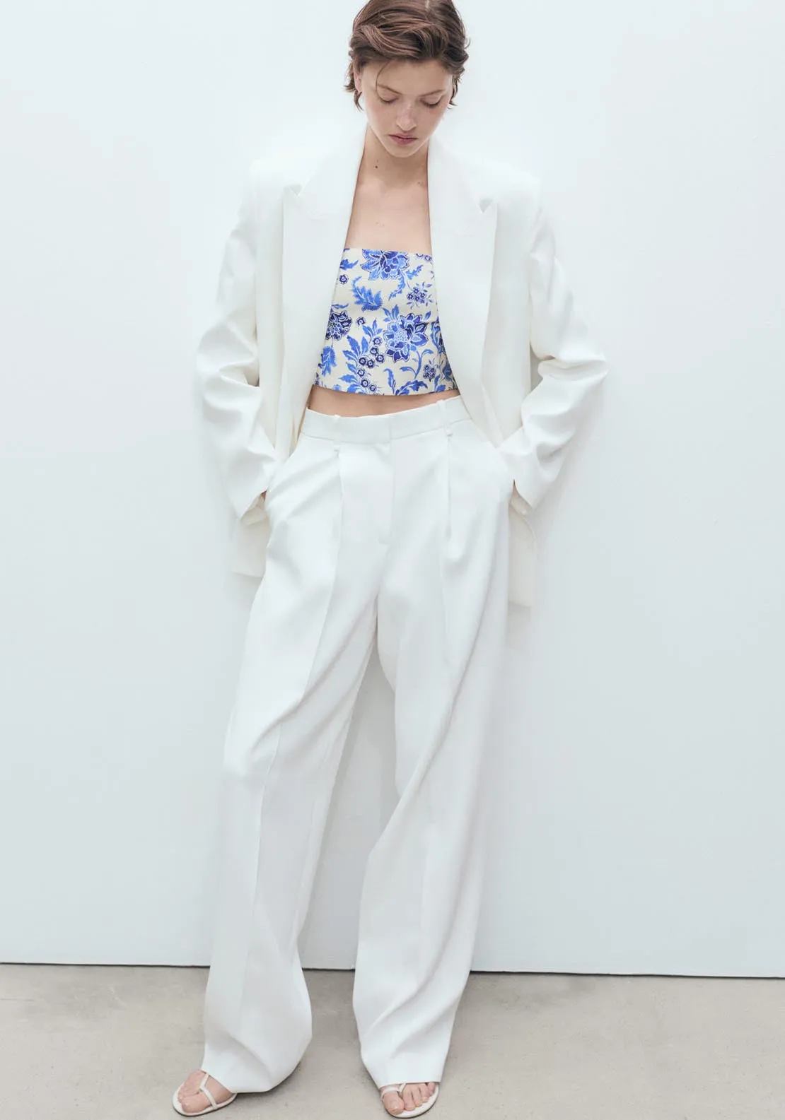 Floral Crop Top With Low Neckline - Beige