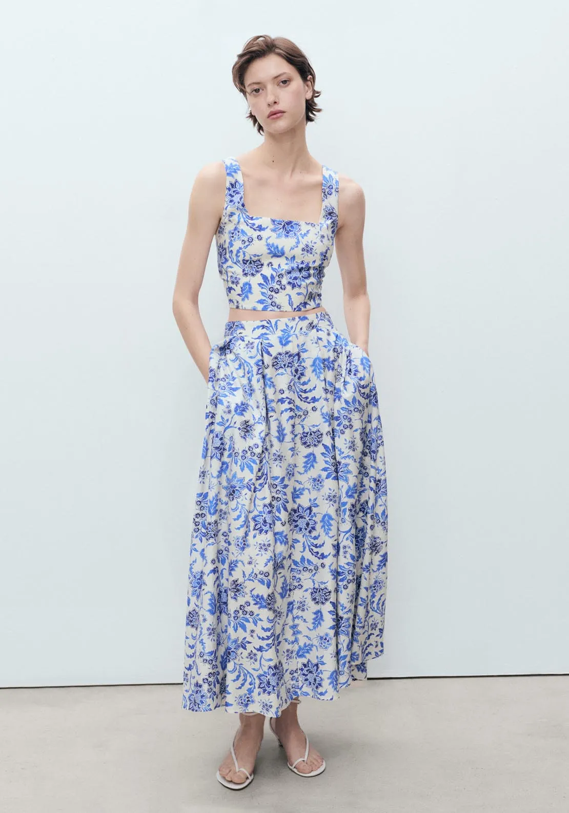 Floral Crop Top With Low Neckline - Beige