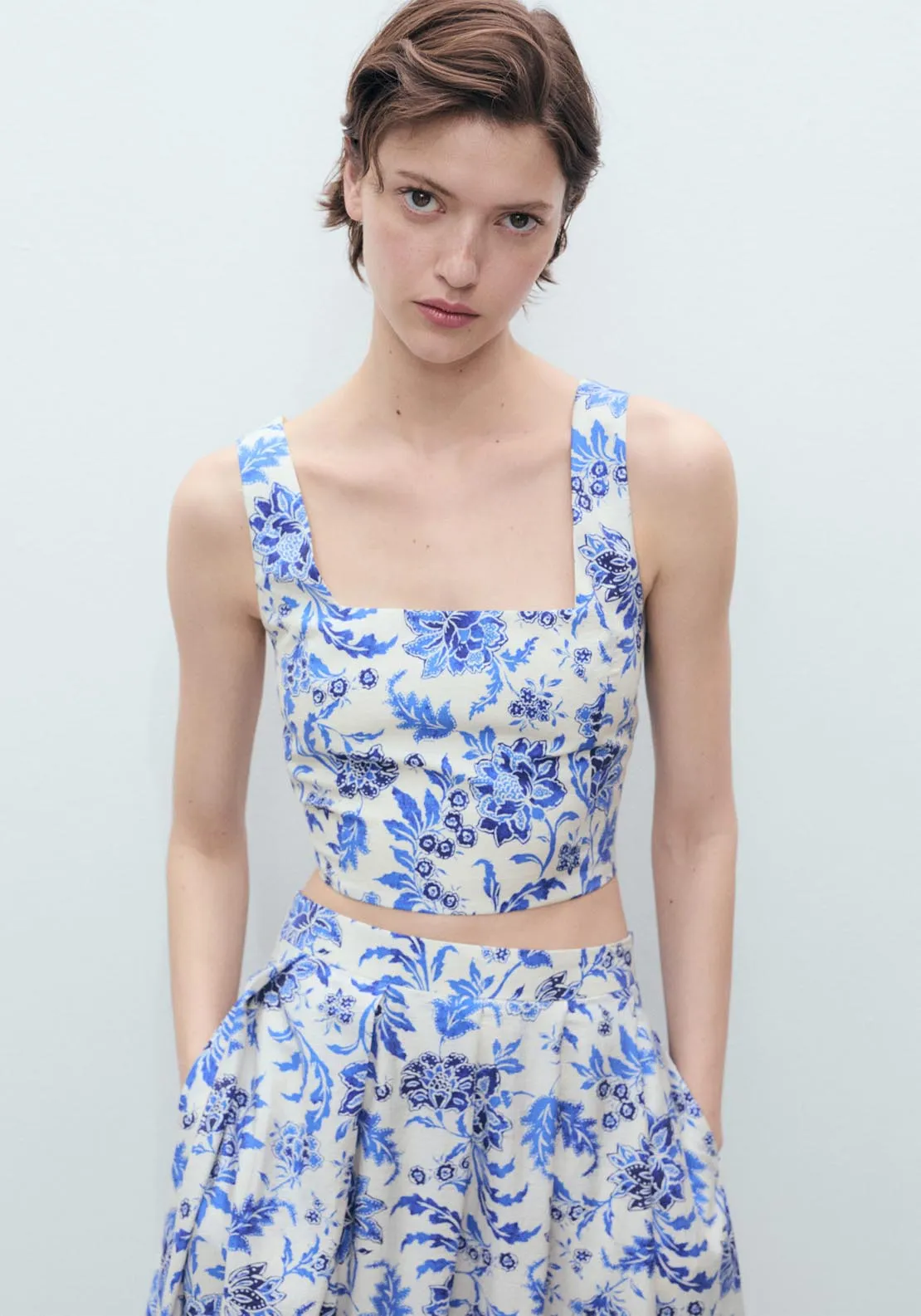 Floral Crop Top With Low Neckline - Beige
