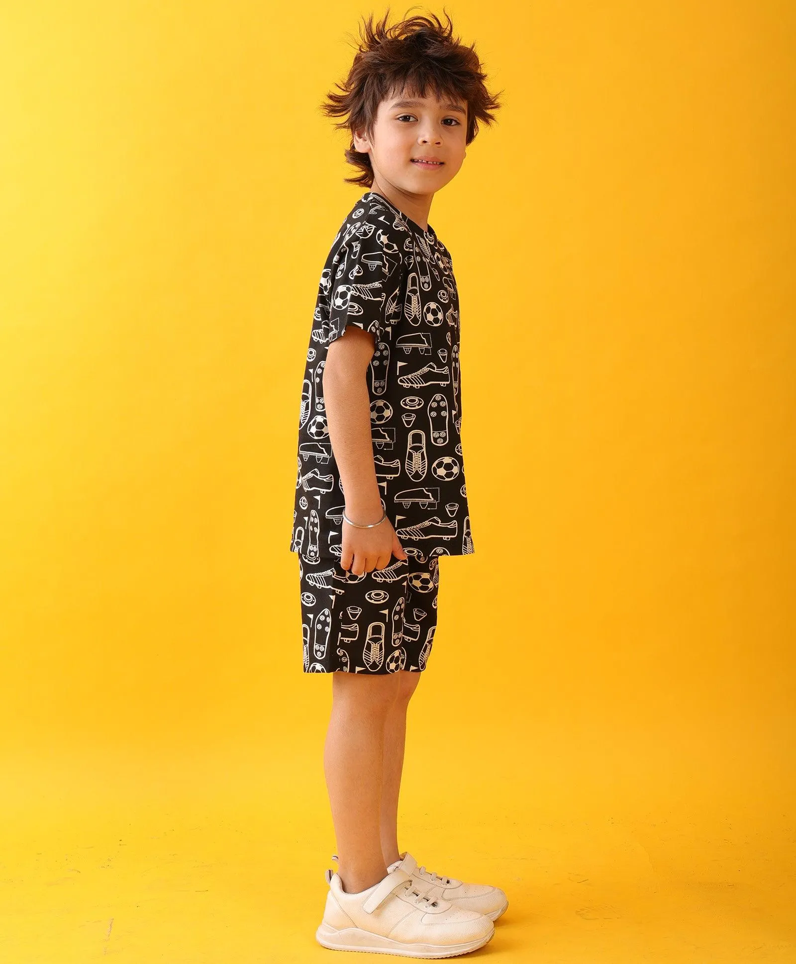 FOOTBALL SHOES SUMMER T-SHIRT SHORTS SET - BLACK