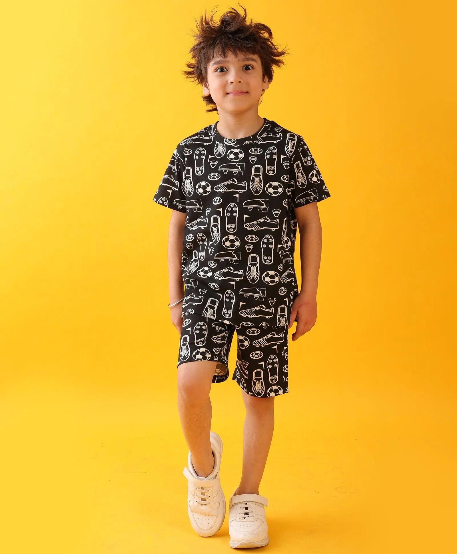 FOOTBALL SHOES SUMMER T-SHIRT SHORTS SET - BLACK