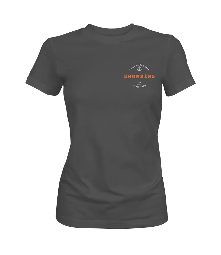 Grunden's Women's Rope Knot T-shirt