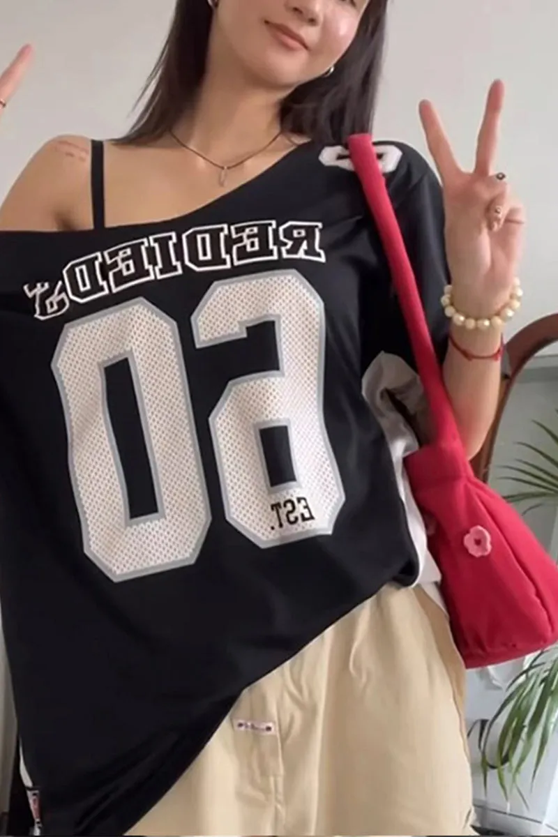 HTR1103 Off-Shoulder Graphic Tee
