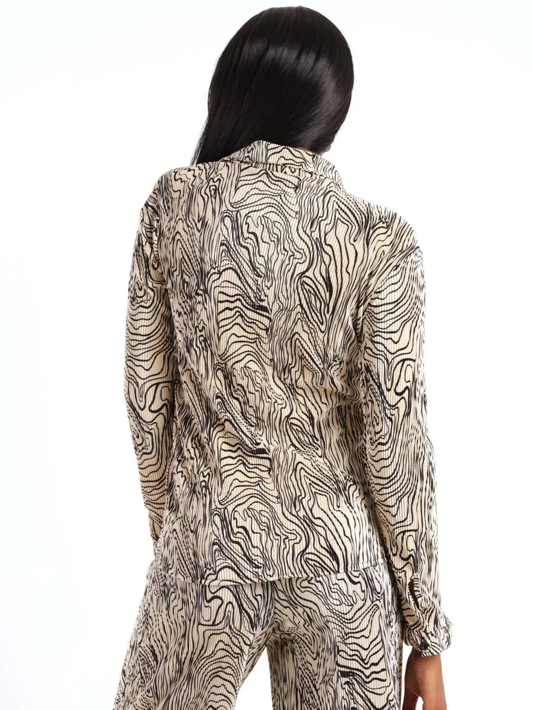 Ladies Knot Front Swirl Bodre Shirt