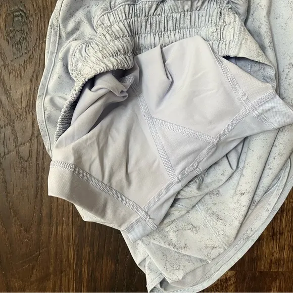 Lululemon Athletica w8AF2 high rise hotty hot gravel dust skirt skort shorts 2