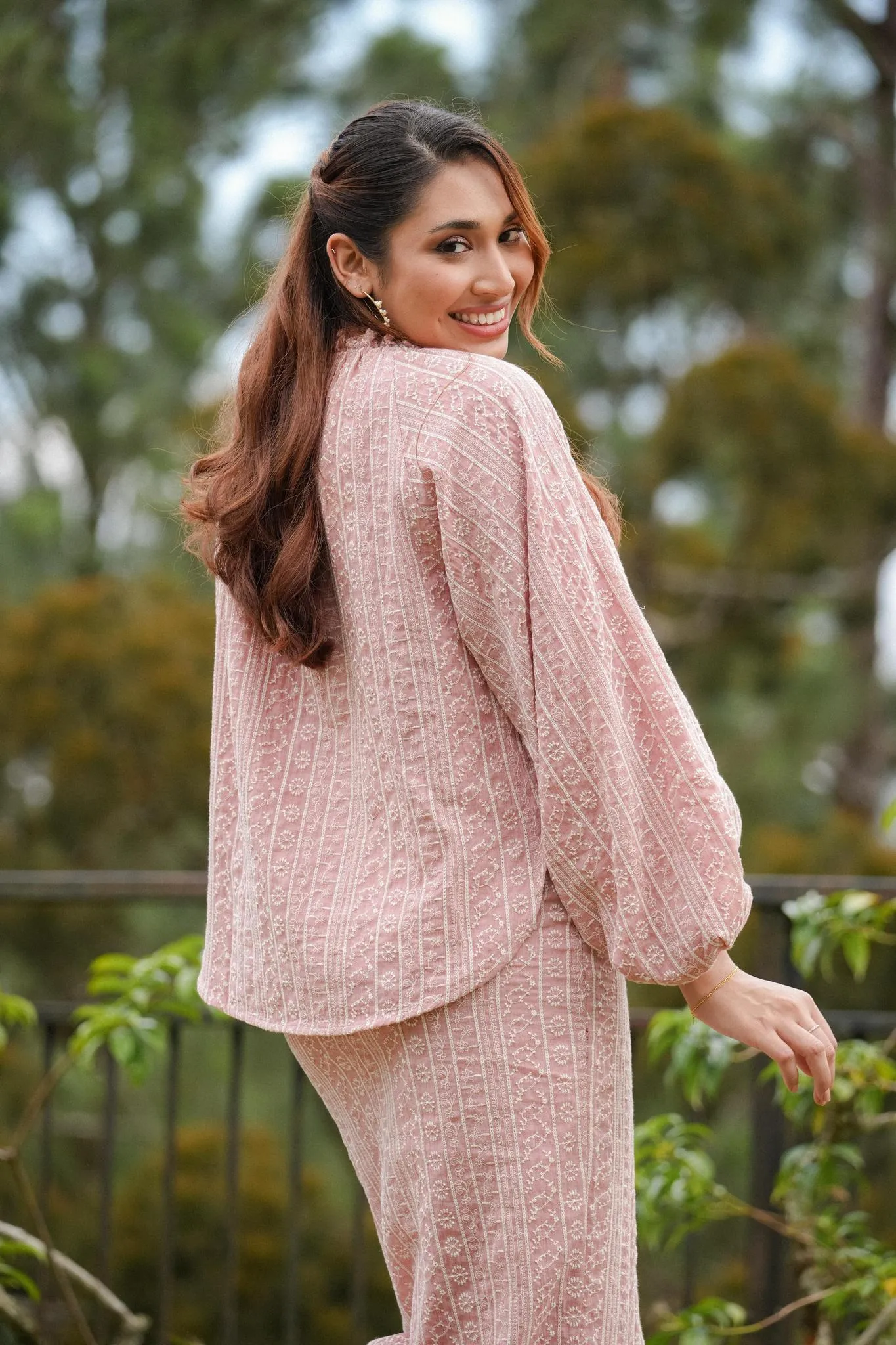 LYLA KURUNG IN CORAL