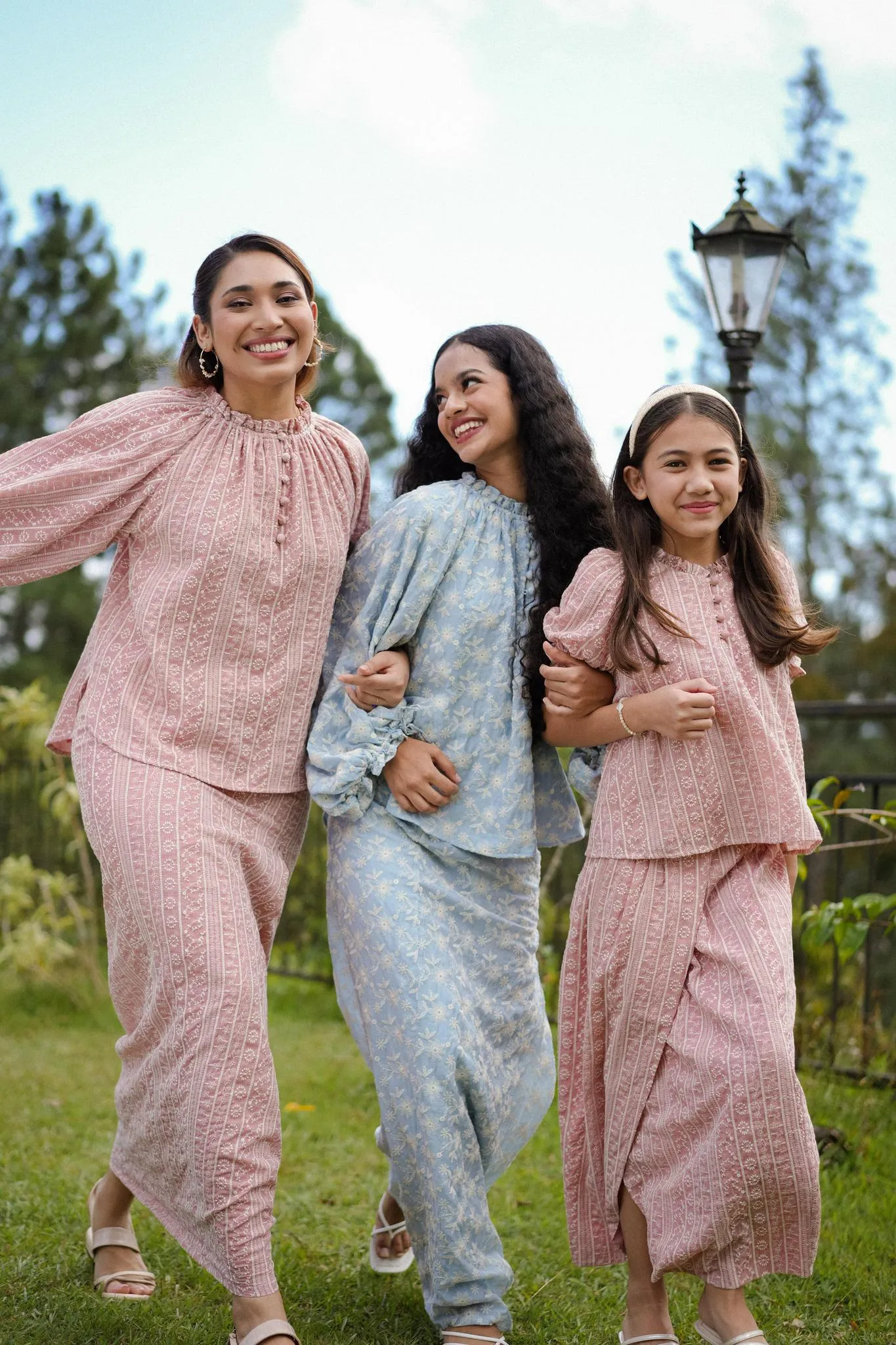 LYLA KURUNG IN CORAL