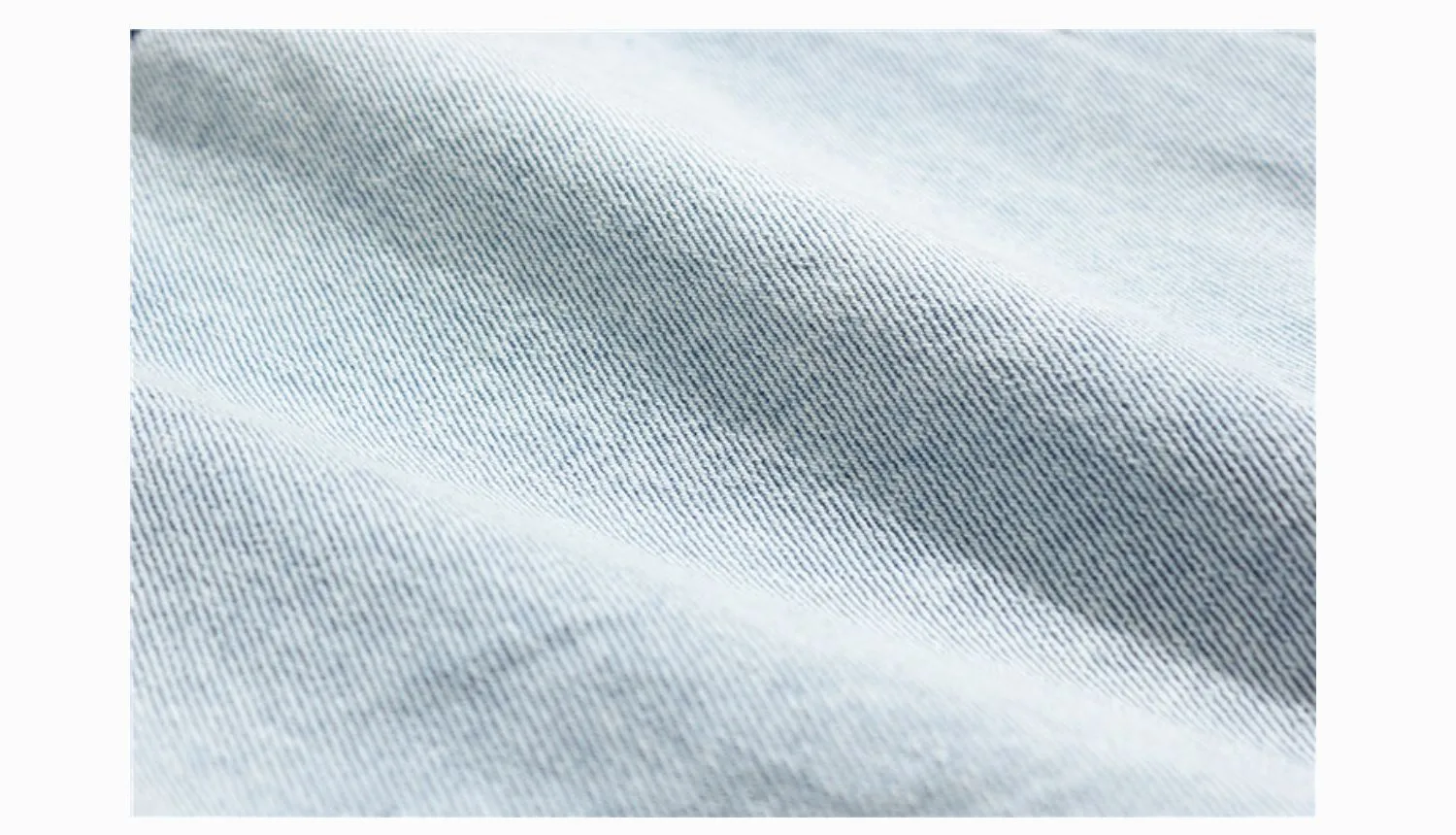 Men's loose denim shorts