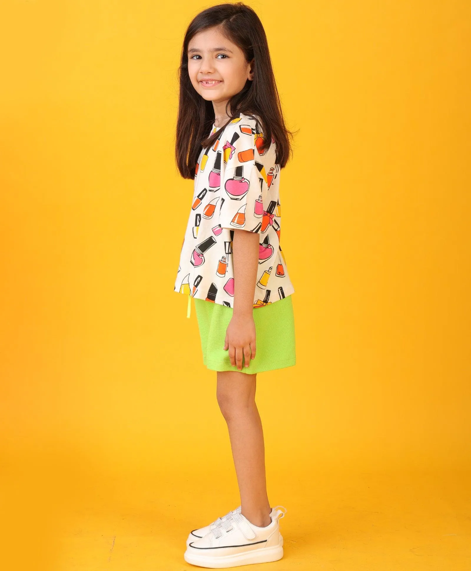 NAIL PAINT LIME GREEN TEXTURE GIRLS SHORTS SET - WHITE/LIME