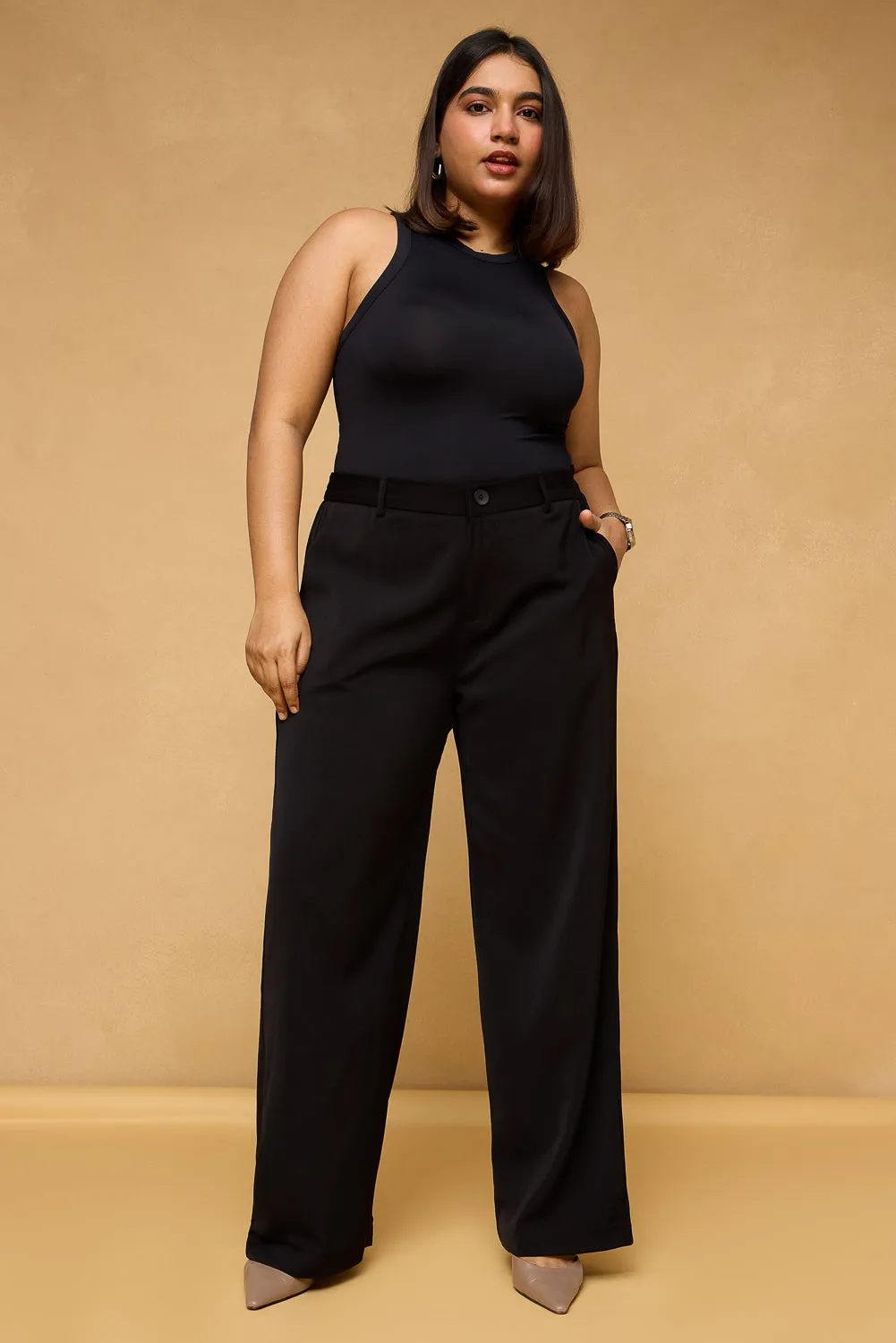 Neat Black Curve Straight Korean Pants