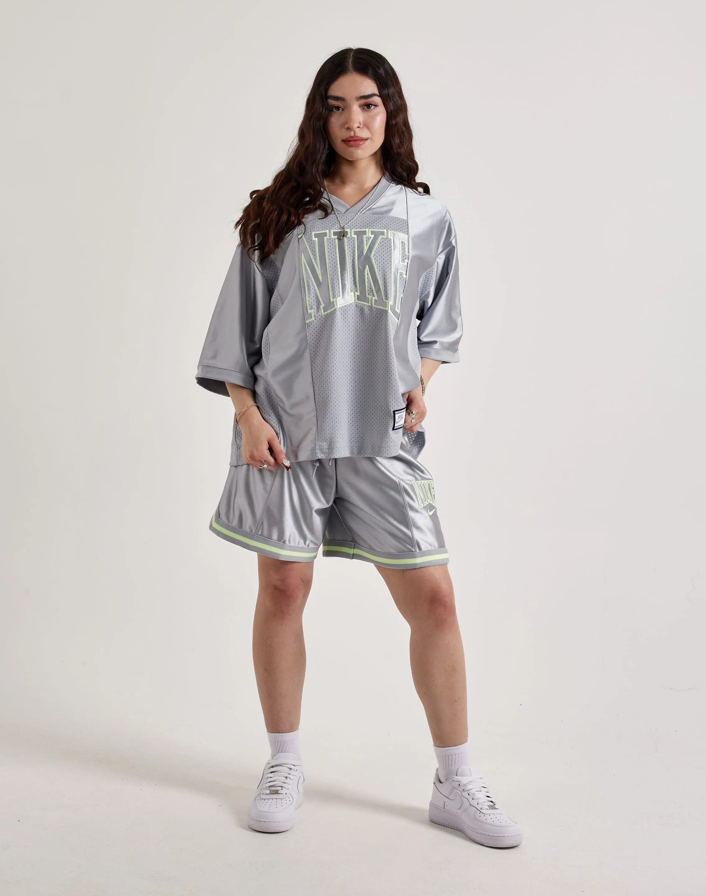 Nike Loose Graphic Shorts