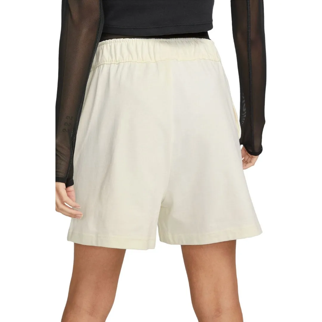 Nike Womens DM6728 133 Shorts Cream