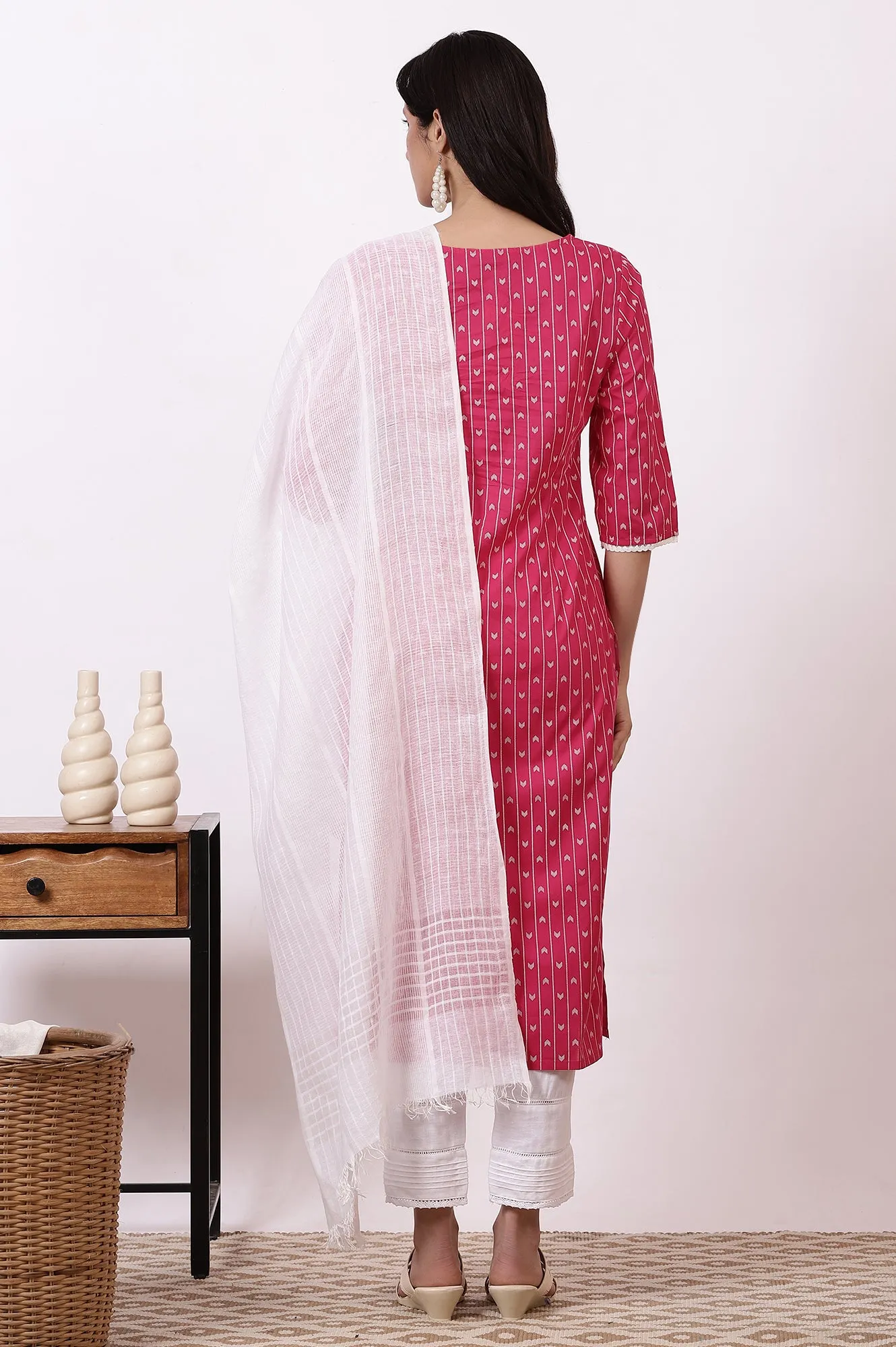 Pink Geometric Printed Pure Cotton Straight Kurta, Leggings and Dupatta Set