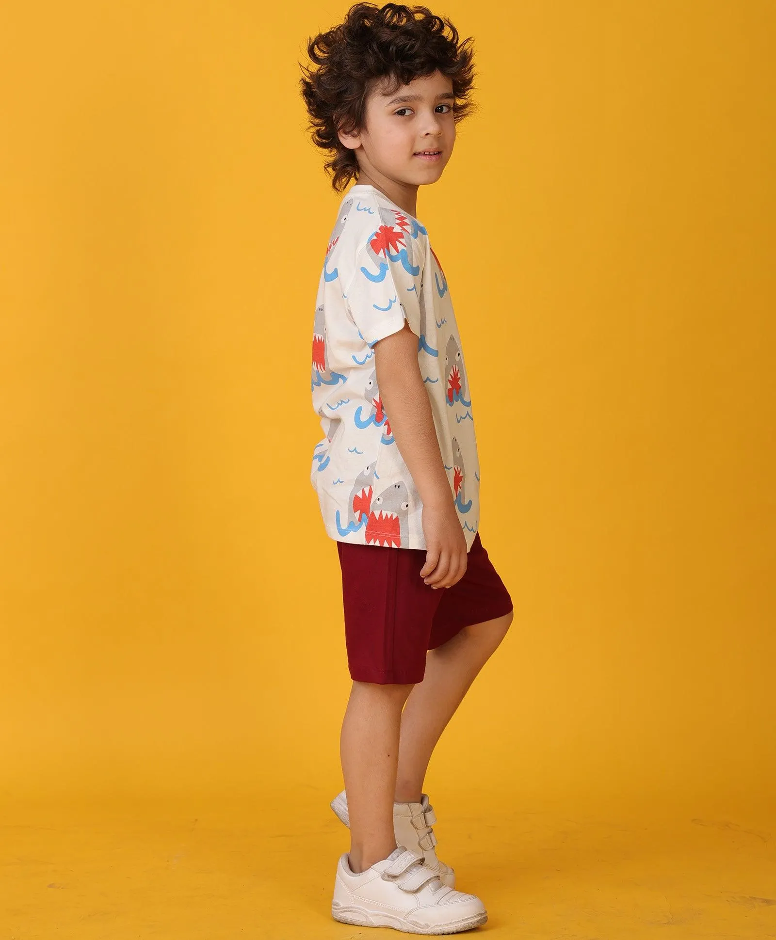 SHARK RED BOYS SHORTS SET - WHITE/RED