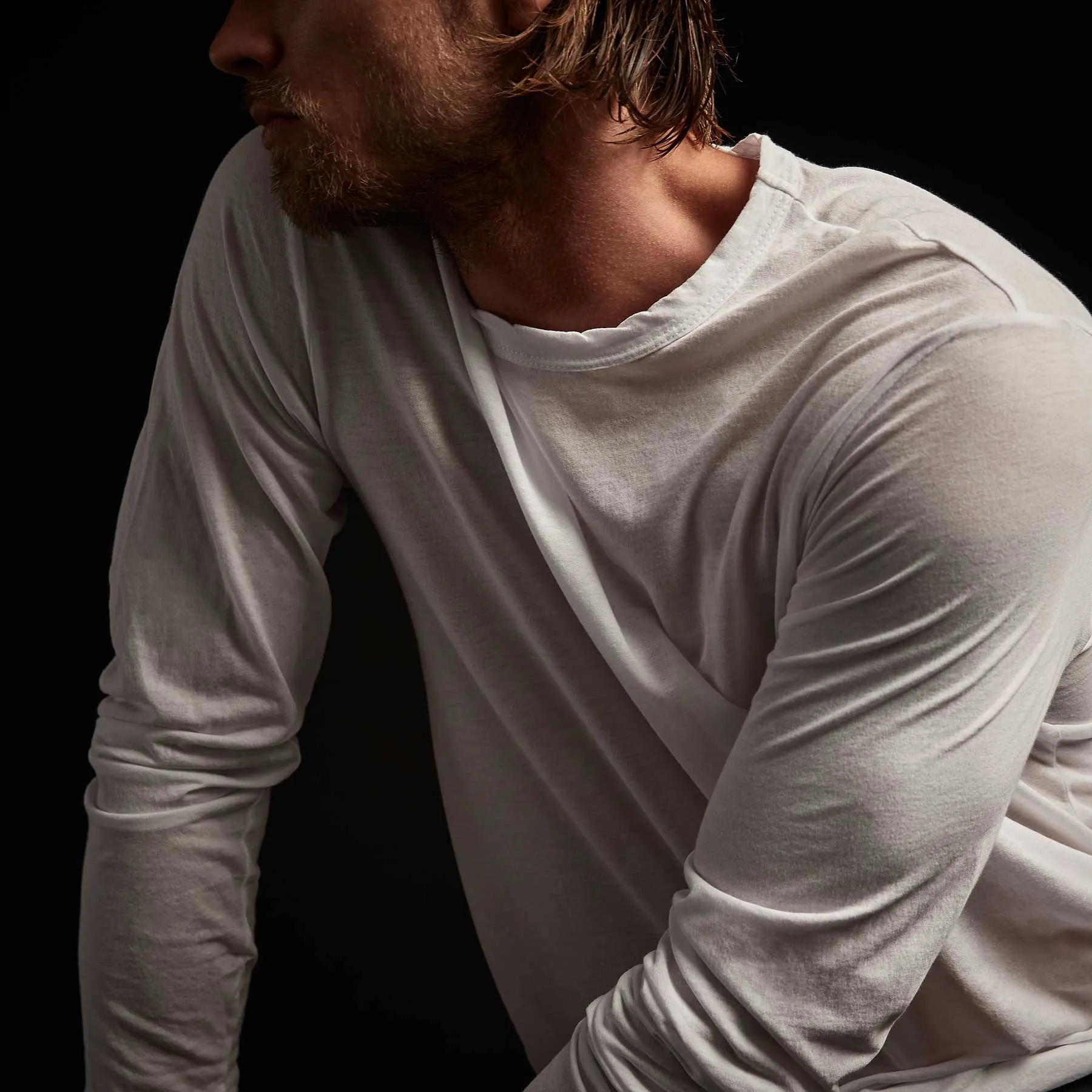 Shirttail Hem Crew - White