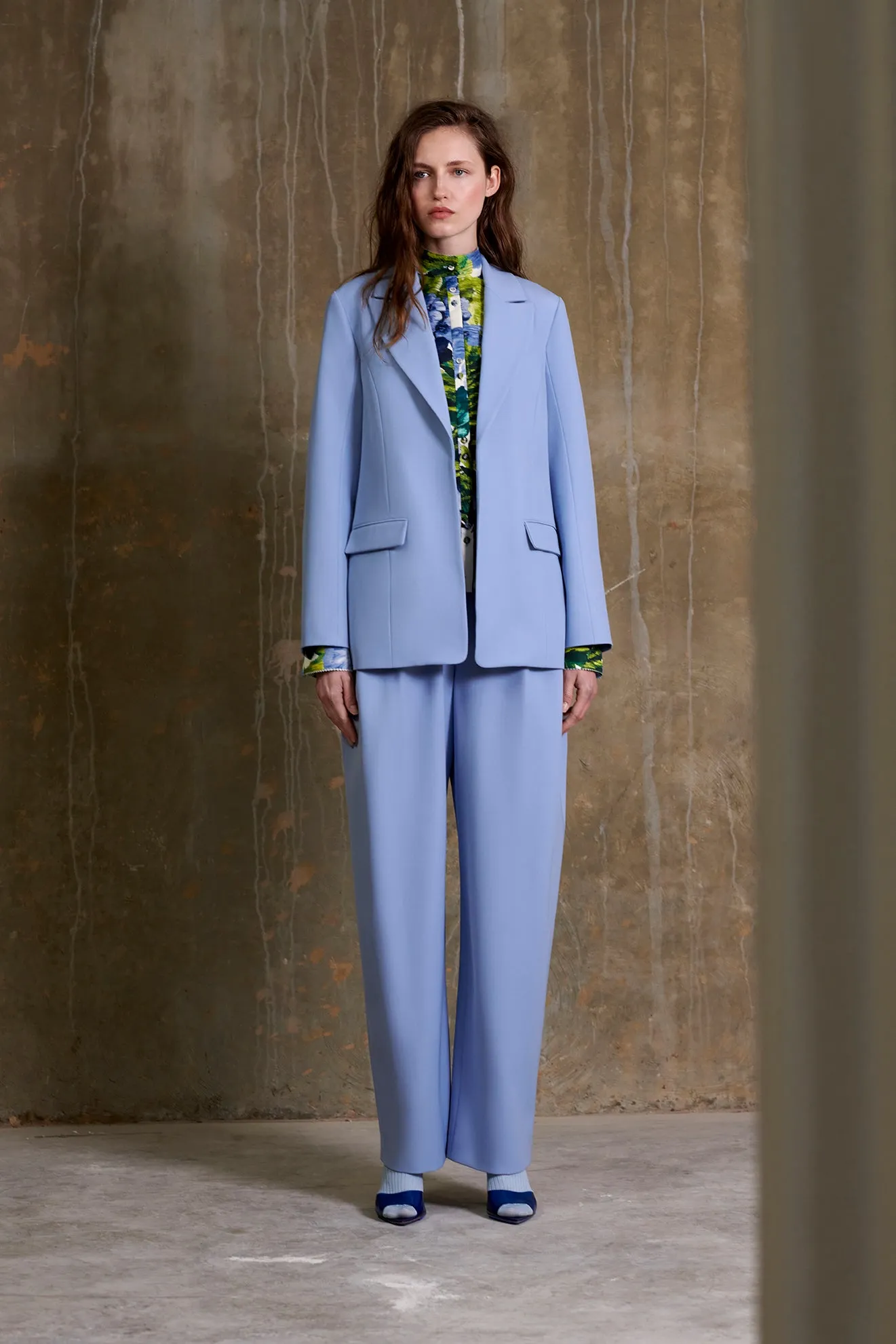The Classic Buttondown in Blue Poppy Bloom