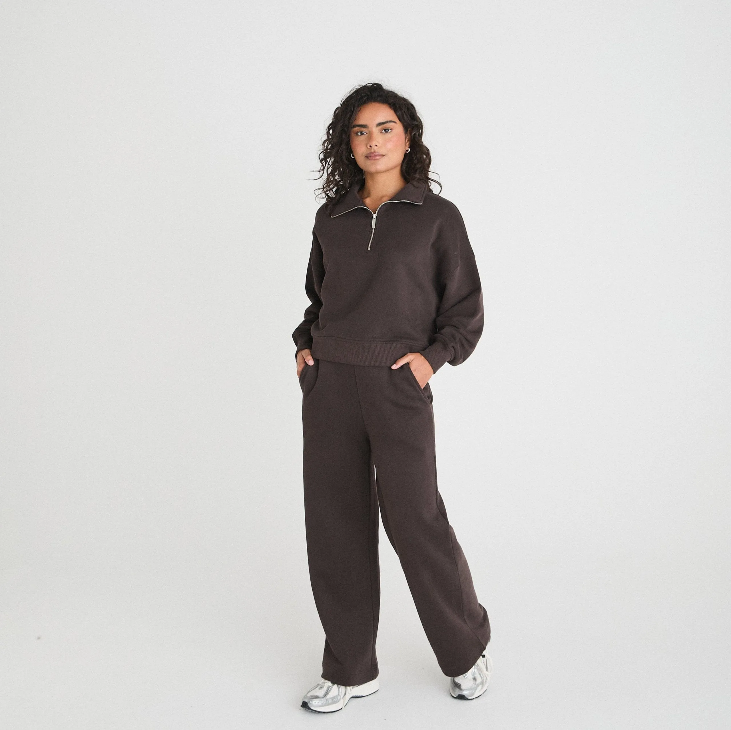 WIDE LEG JOGGERS - BITTER CHOC