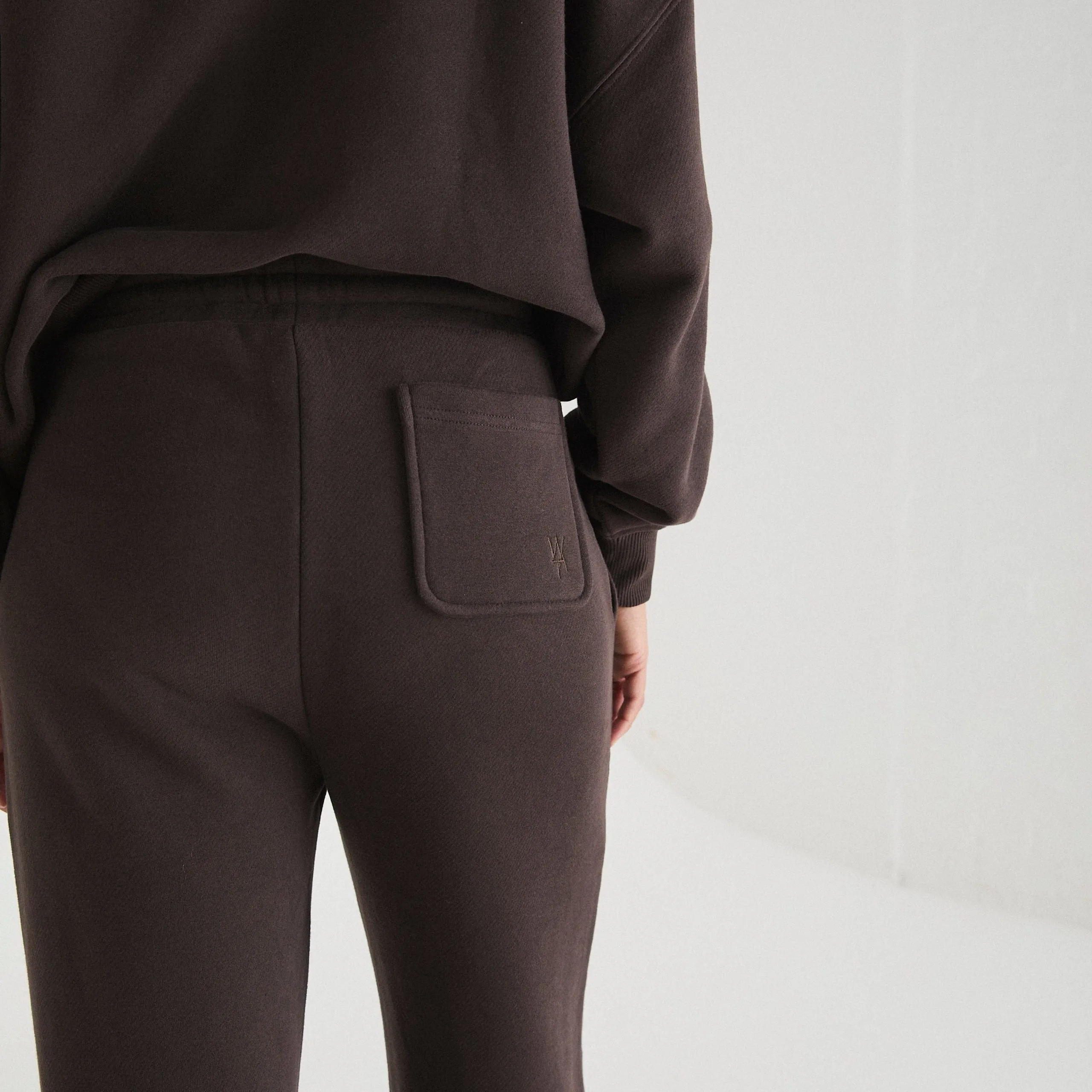 WIDE LEG JOGGERS - BITTER CHOC