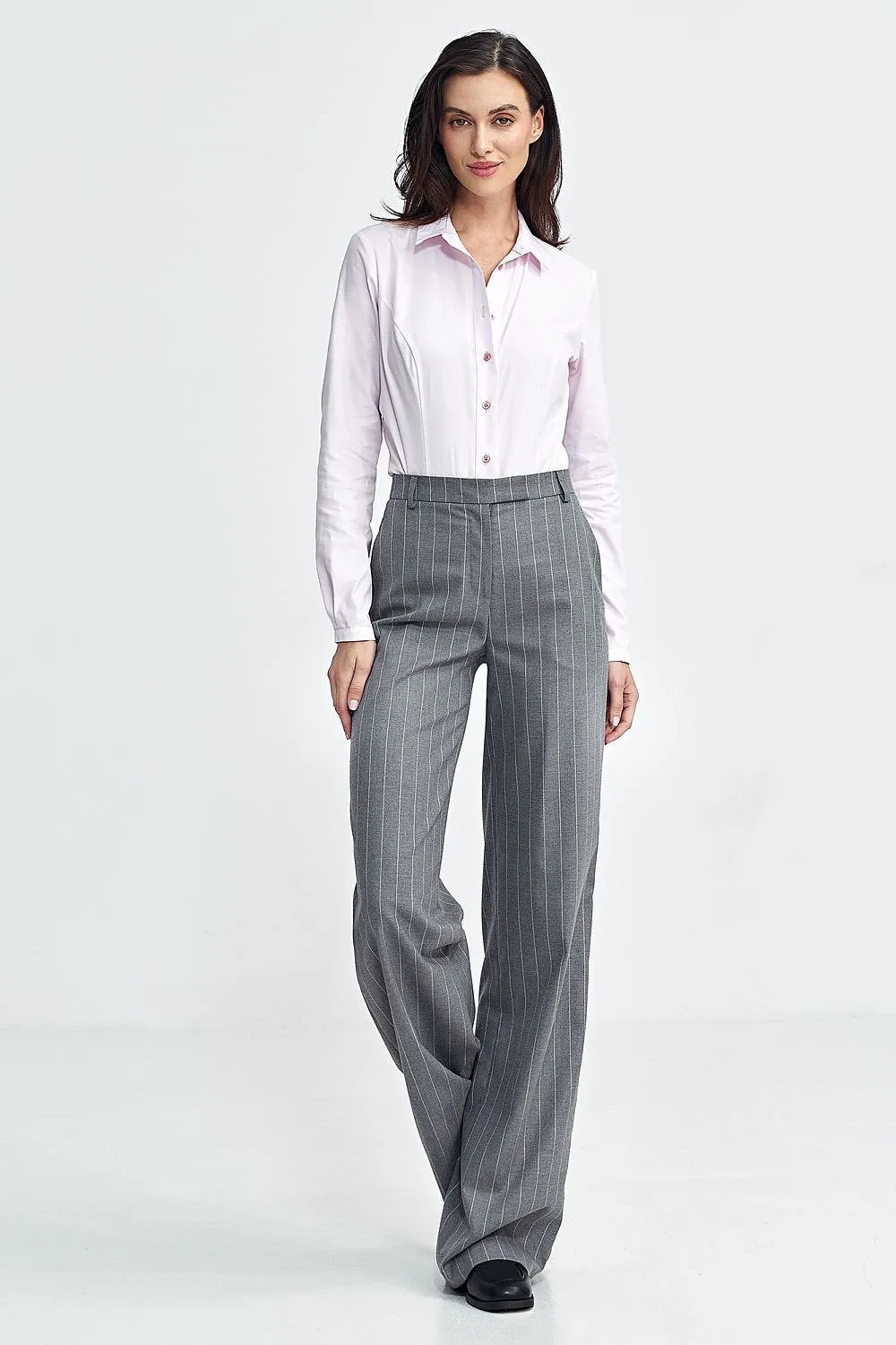 Women's high waist trousers with a fitted fit