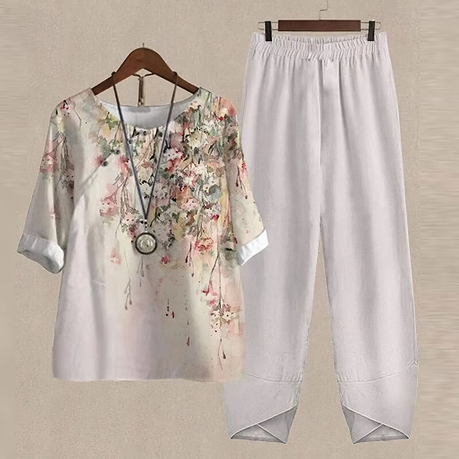 Xiara - Fresh Airy Chic Woman's Summer Set
